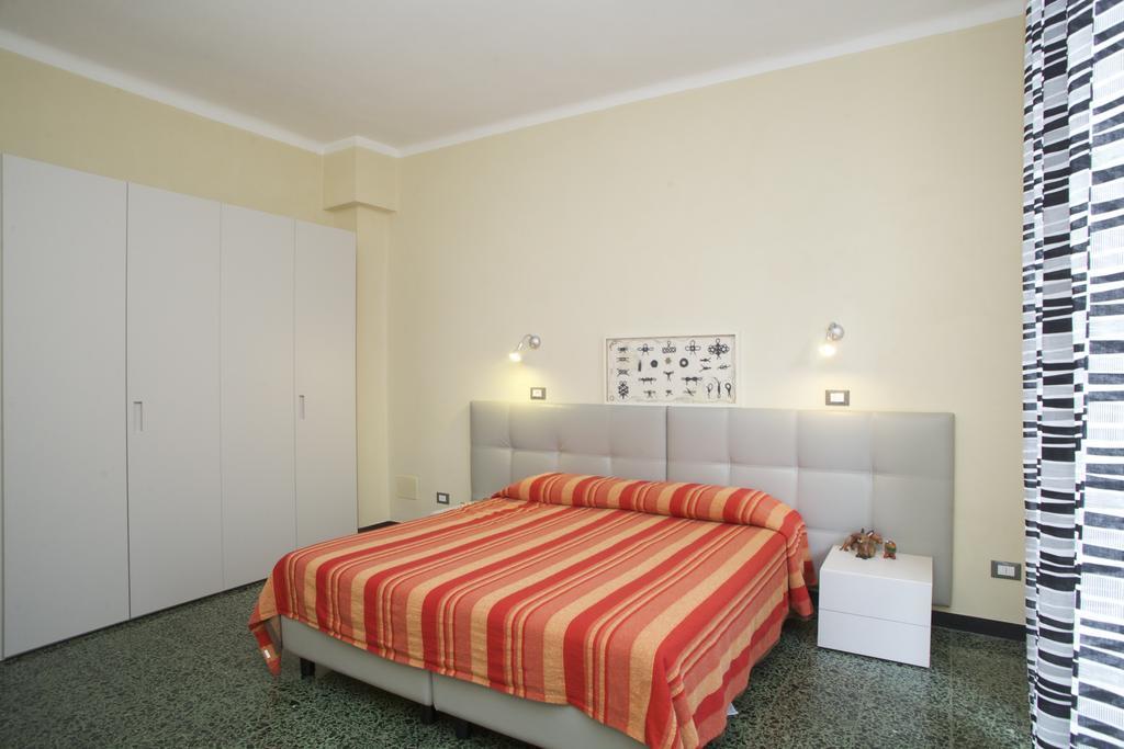 Riviera Apartments Levanto Habitación foto